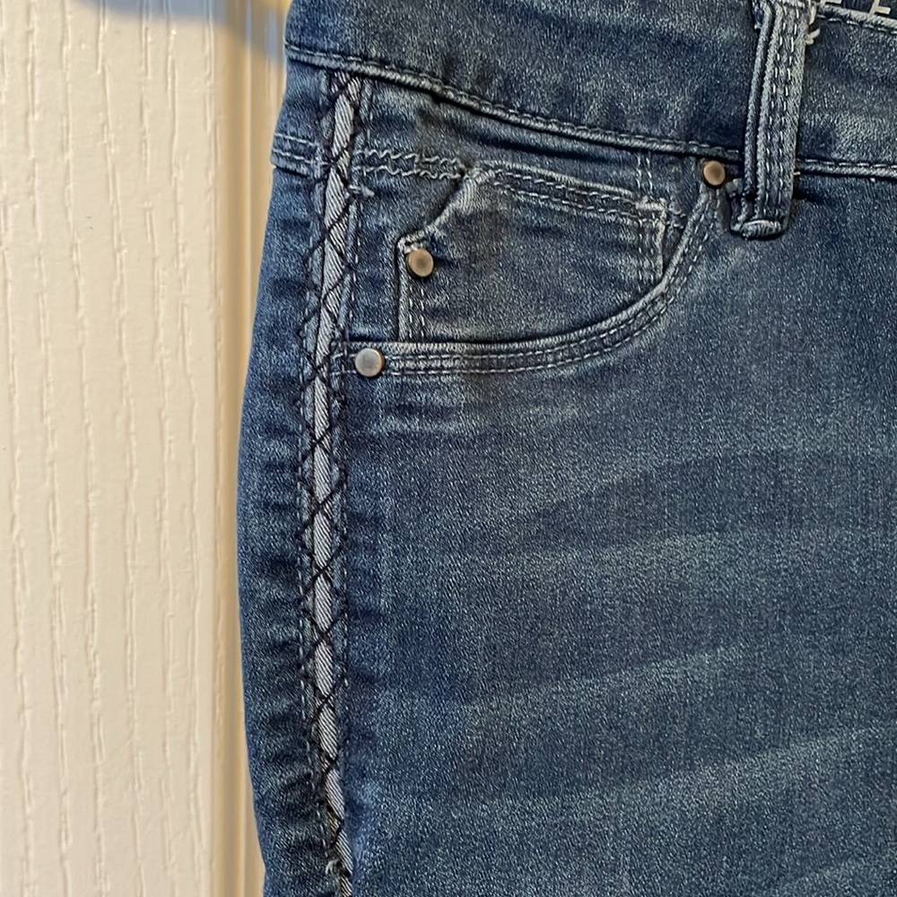 Laurie Felt Silky Jeans Tuxedo Silk - Picture 2 of 5
